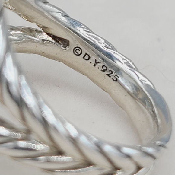 David Yurman Albion Ring With Blue Topaz And Diamonds - Picture 7 of 13